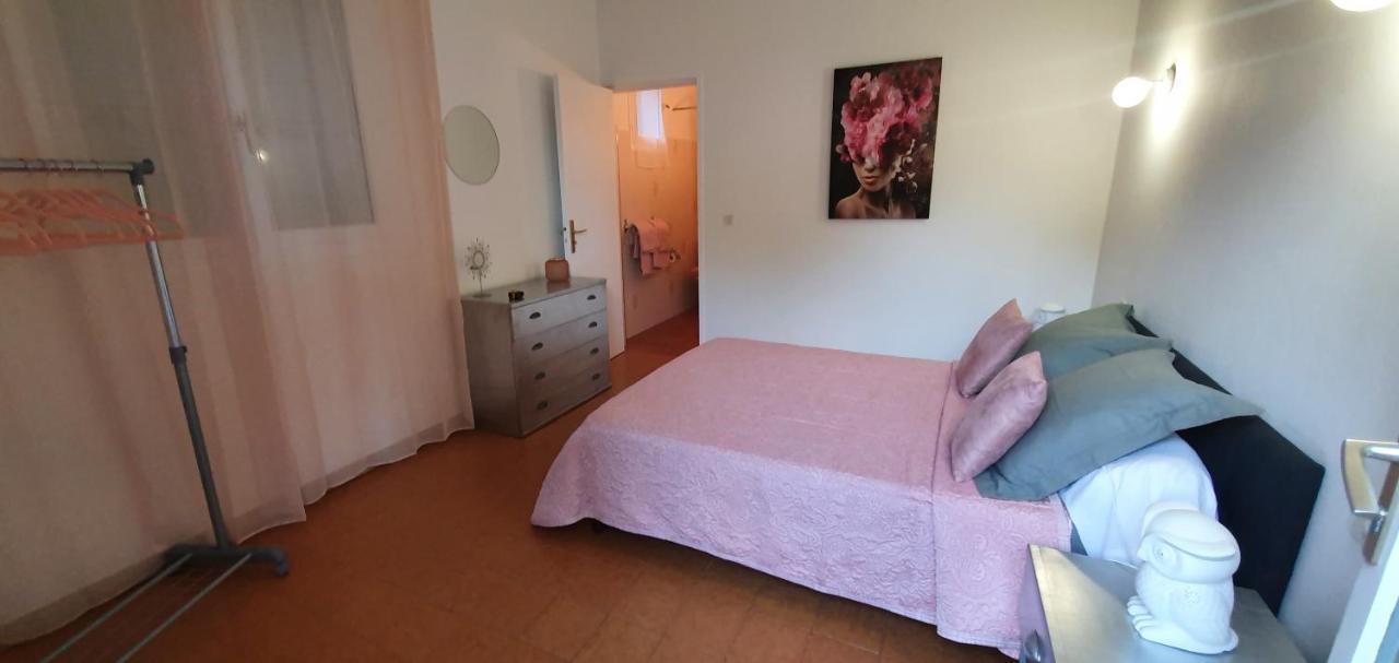 Bed and Breakfast Chez Isabelle Luri Exterior foto